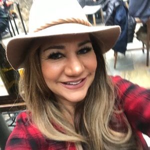 Meet your Posher, Nicki